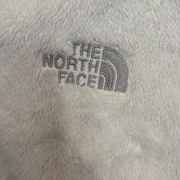 The North Face Women's Cream Teddy Jacket - Picture 2 of 8